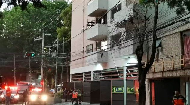 Se registra fuerte explosión en edificio de la colonia Letrán Valle