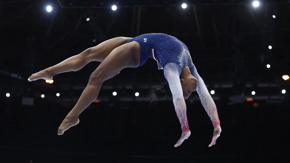 Simone Biles Vuelve A Poner Al Mundo De Cabeza Y Gana Dos T Tulos