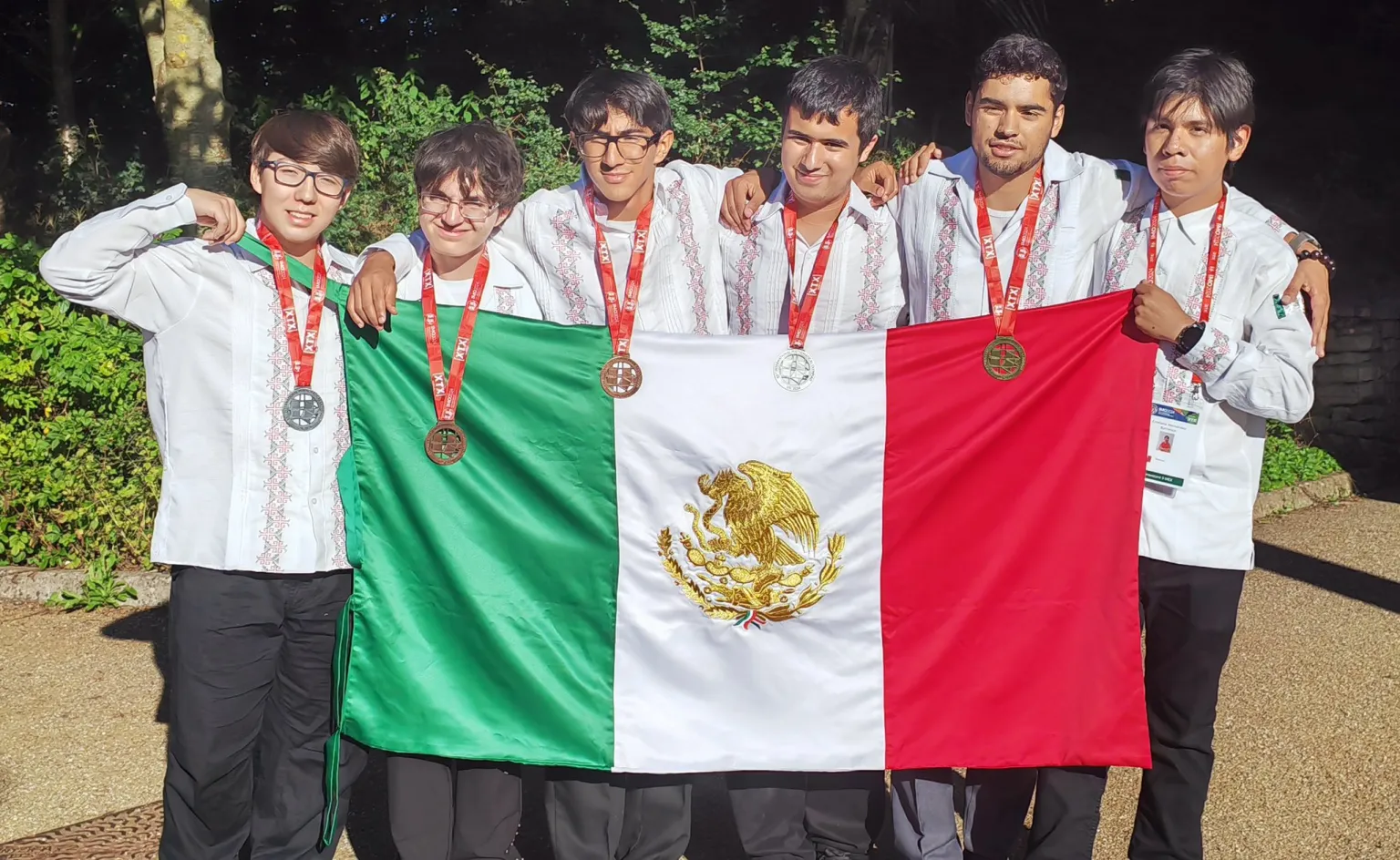 Reciben Entre Aplausos A J Venes Que Ganaron Olimpiada Internacional De