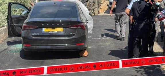 Matan de 20 tiros a asesor de un ministro israelí fuera de su casa