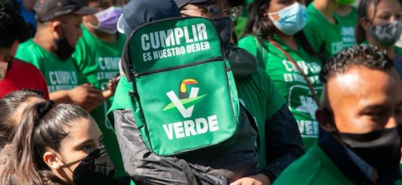 Tribunal ‘despluma’ al Verde: ratifica multa de 40 mdp por caso ‘influencers’