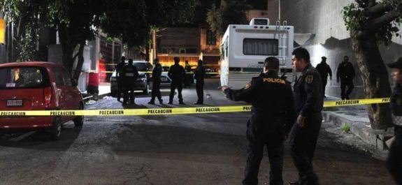 Hallan sin vida a ex diputado en hotel de Hidalgo; presumen suicidio