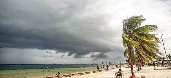 "Grace" toca tierra al sur de Tulum, Quintana Roo