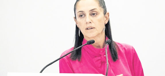 Que el INE se concentre en organizar y no en legislar, pide Sheinbaum