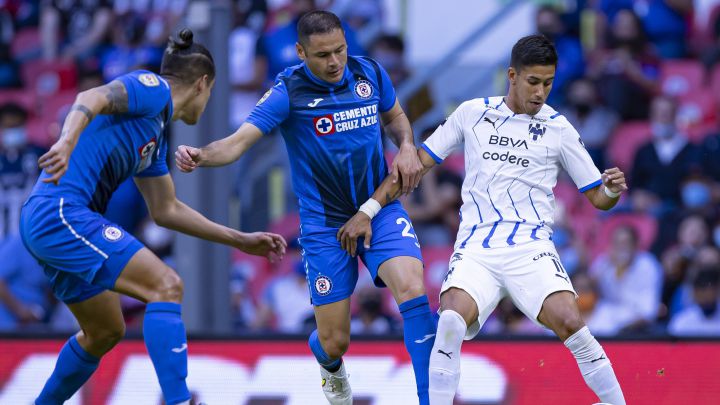 Monterrey le roba el empate a Cruz Azul... ¡En el último minuto!