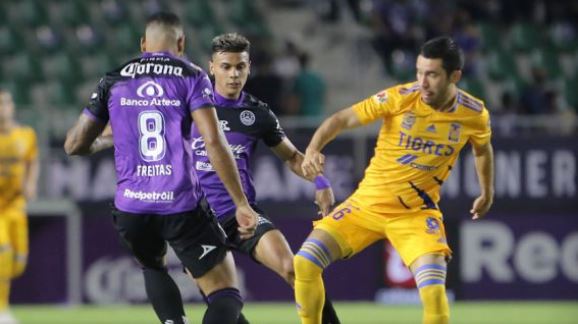 Tigres derrotó a Mazatlán en un partido de goles y lesiones
