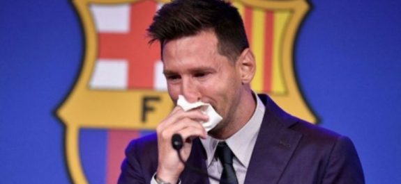 Pañuelo que usó Messi en su despedida es subastado por un millón de dólares
