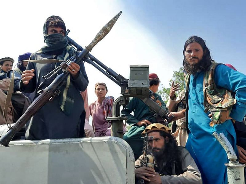 Talibanes irrumpen