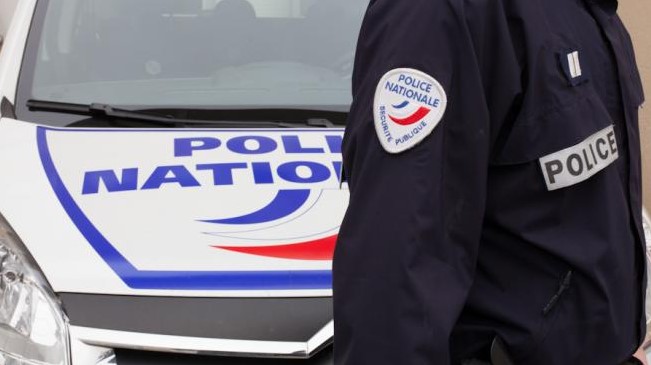Hallan a cinco jóvenes muertos en un coche sumergido en un lago en Francia