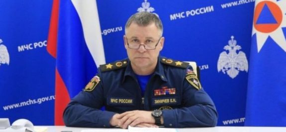 Muere ministro ruso de Emergencias mientras salvaba a una persona
