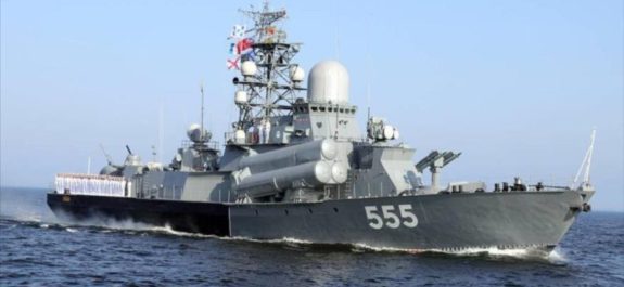 Rusia realiza ejercicios con 20 buques y submarinos en mar Negro
