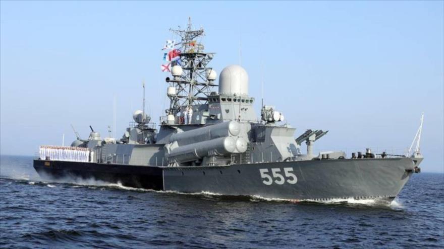 Rusia realiza ejercicios con 20 buques y submarinos en mar Negro