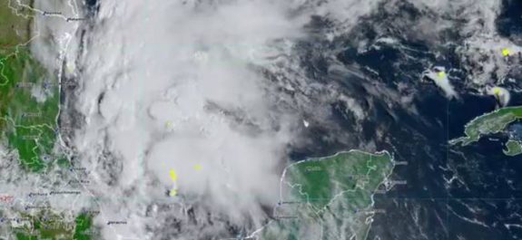 Tormenta tropical "Nicholas" se forma en el Golfo de México