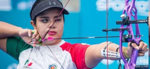 Andrea Becerra gana bronce en el Mundial de Tiro con Arco