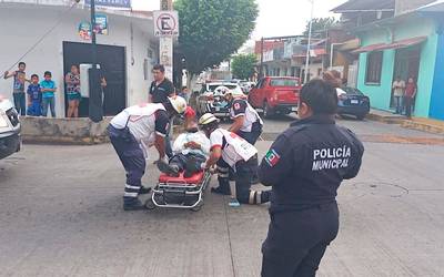 Hombre se desmaya y su hermano lo abandona