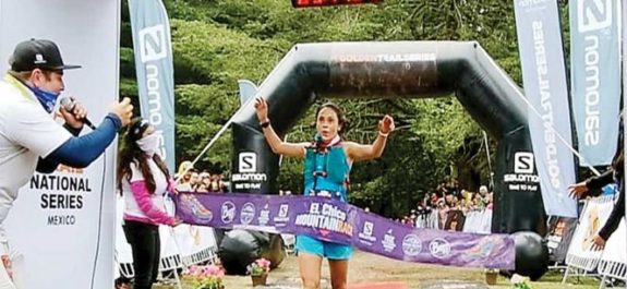 Campesina campeona; Jael Morales triunfa en el atletismo de montaña