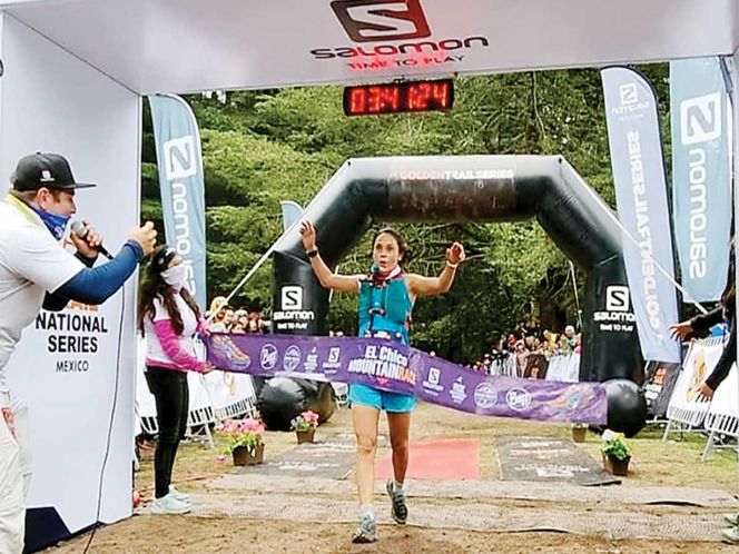 Campesina campeona; Jael Morales triunfa en el atletismo de montaña