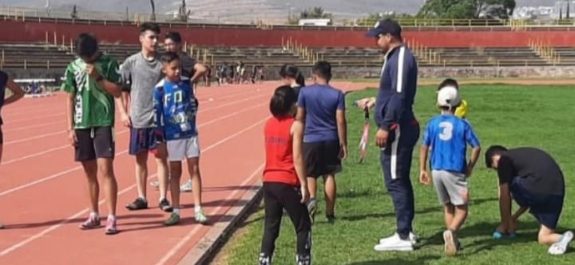 Continúan en acción academias deportivas