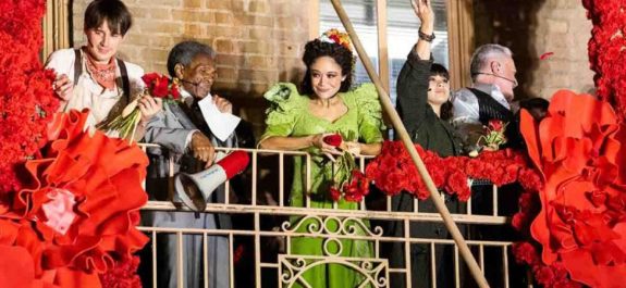 Musicales de Broadway regresan con 'Hadestown' tras cierre de 18 meses