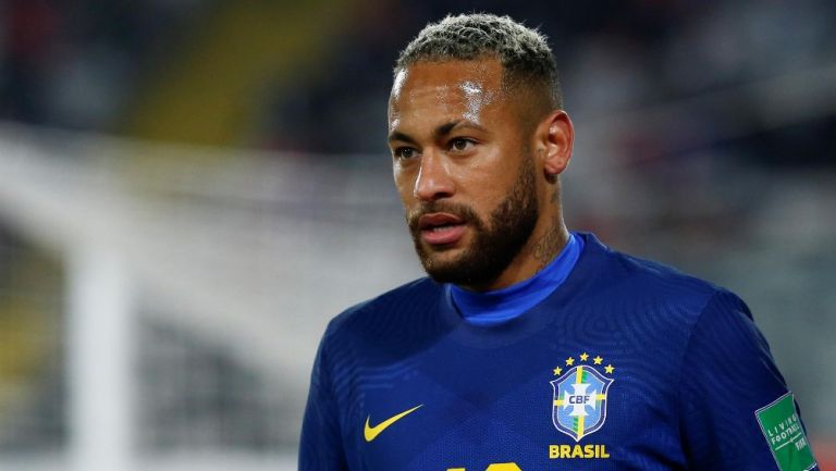 NEYMAR BRASILEÑO SE DEFENDIÓ POR CRÍTICAS A SU FÍSICO