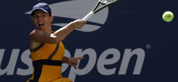 Simona Halep avanza con problemas en el US Open