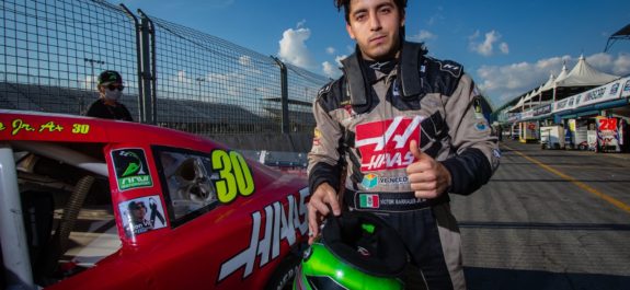 Víctor Barrales Jr., a un paso del Top-10 de Nascar Challenge en Monterrey