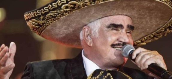 Vicente Fernández Jr. desmiente la muerte de su padre