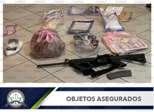 Aseguraron, en cateo, droga y arma, hay un detenido