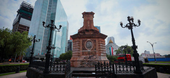 estatua de crsitobal colon Paseo de la Reforma