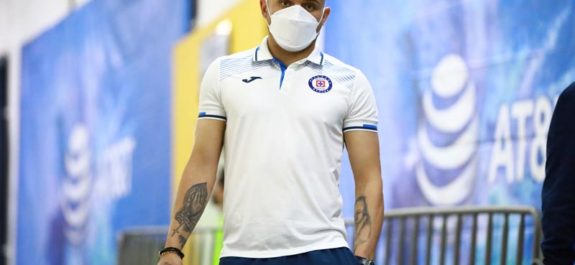 Jonathan Rodríguez, en duda para semifinal de vuelta de Concachampions
