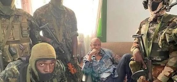 Militares capturan al presidente de Guinea