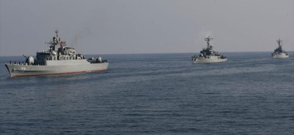 Armada iraní repele ataque pirata a sus petroleros en golfo de Adén