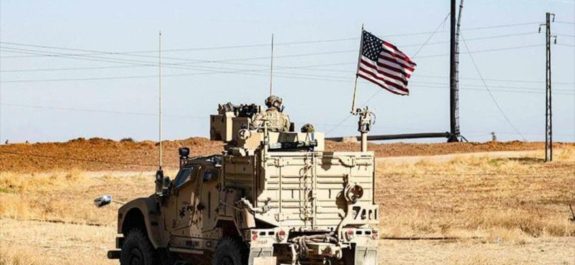 EEUU prosigue saqueo de crudo sirio; envía otros 33 camiones a Irak