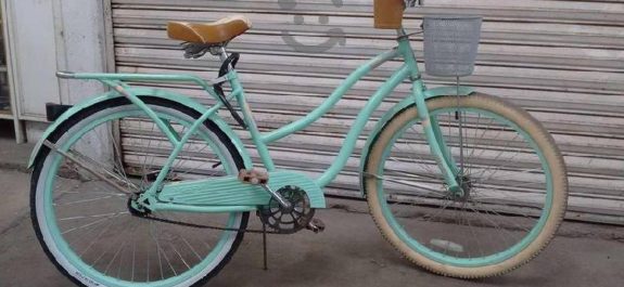 Denuncian robo de costosa bicicleta