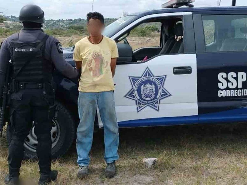 Caen tres hombres que excavaban en zona de ductos de Pemex en Querétaro