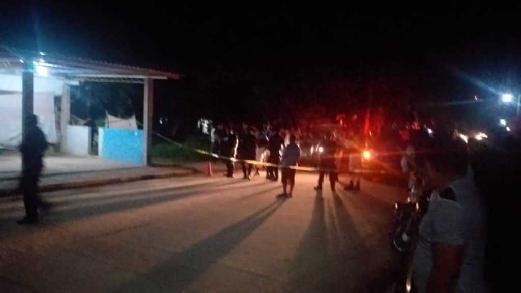 Asesinan a tres y hieren a dos tras tiroteo en bar de Zaragoza, en Veracruz