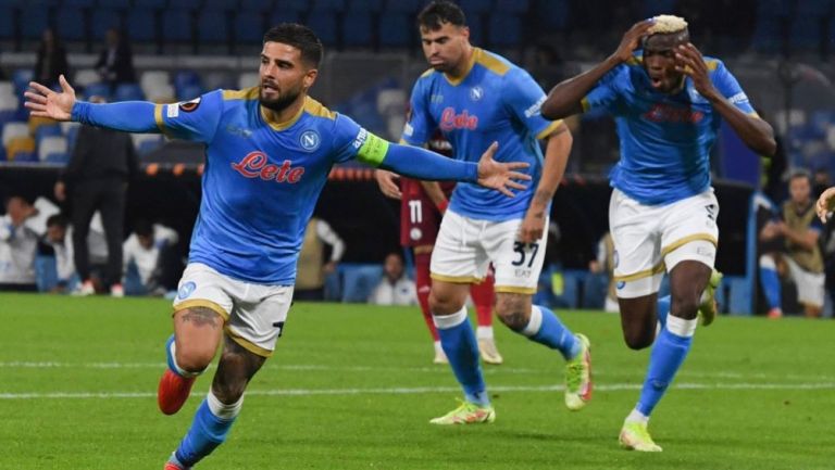  Napoli goleó con autoridad al Legia en la Europa League