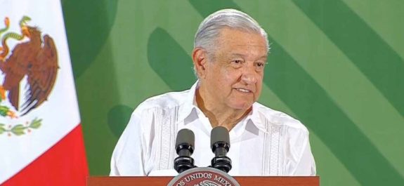 AMLO bajo