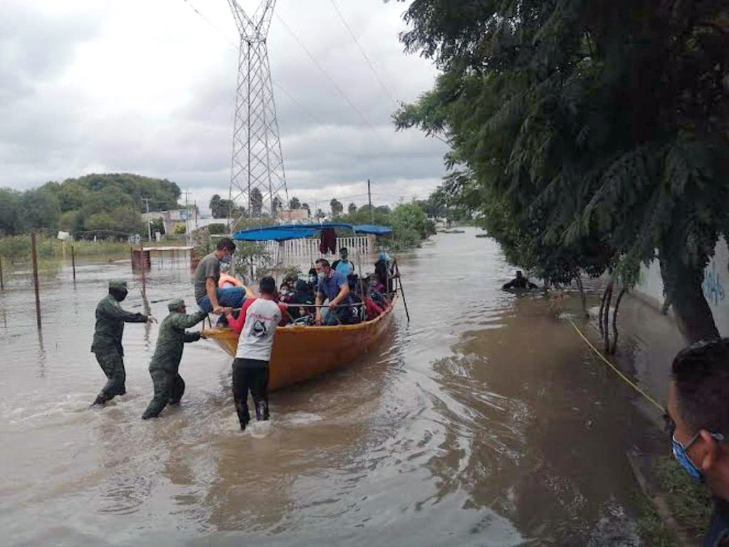 Suman cinco personas  muertas por inundaciones en Querétaro