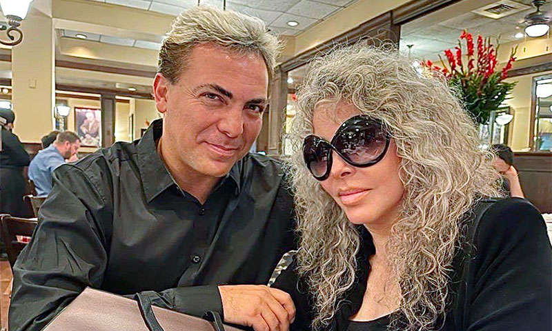 Cristian Castro comparte detalles de cómo celebró el cumpleaños de su mamá