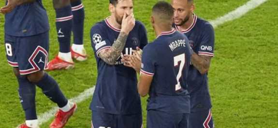 "No quiero que la gente diga que vino Messi y no ganamos la Champions": Mbappé