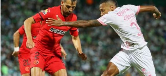 Santos alcanzó a rescatar un empate ante Toluca