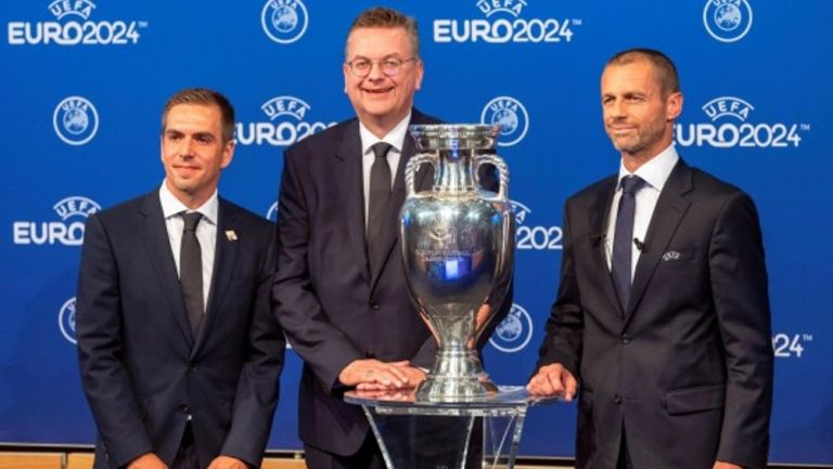 UEFA PRESENTÓ EN BERLÍN EL LOGO DEL TORNEO PARA SU EDICIÓN 2024