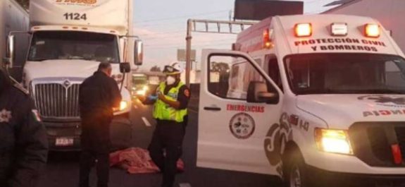 Muere hombre tras ser atropellado por automovilista en la México- Querétaro