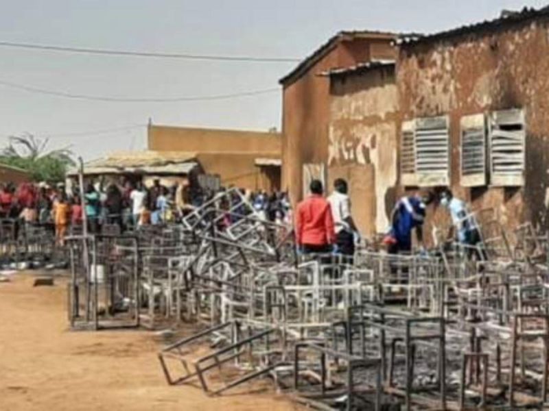 Incendio en escuela primaria de Níger deja al menos 26 niños muertos