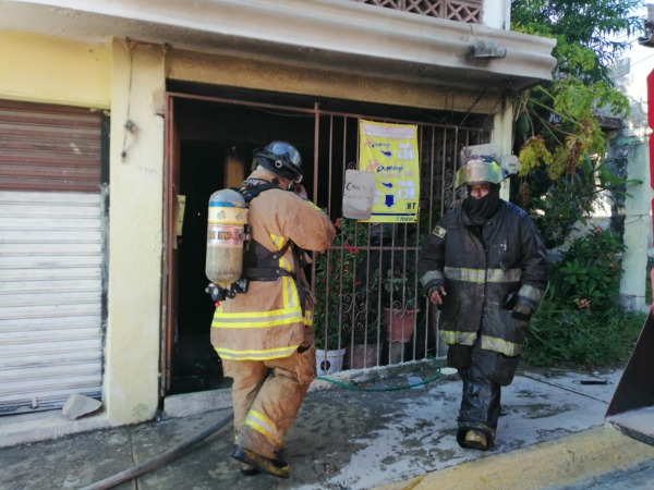 Se incendió Altar de Muertos en vivienda 