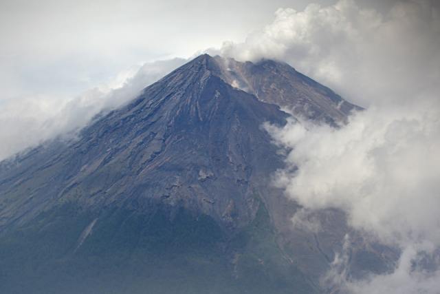 Volcán en