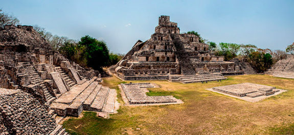 Zona maya arqueologica