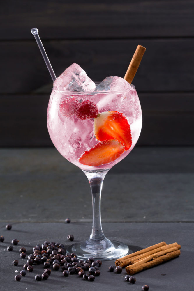 Gin tonic con fresas-1