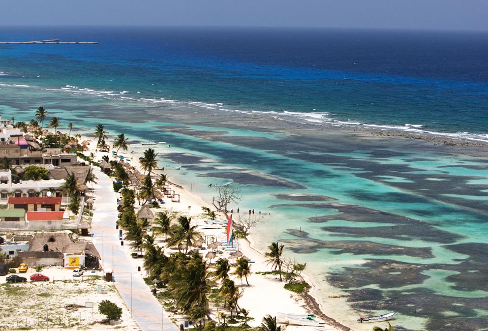Playa Mahahual en la Riviera Maya